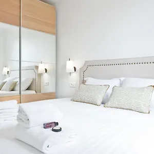 https://pick-a-flats-apartment-rue-davron-nation.fr-paris.fr